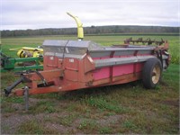 H&S 270 Manure Spreader w/ Top Beater