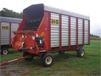 H&S HD 7+4 16' Chopper Box w/ H&S 412 Wagon