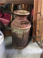 LARGE MILK CAN W/LID