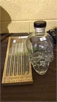 Box set 6 new French table knives, glass skull