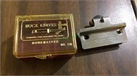 Buck knife honemaster no 136 in the box, (387)