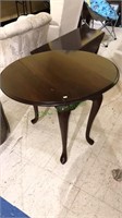 Queen Anne cherry drop leaf side table, 25 x 28 x