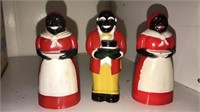 Pair of aunt Jemima shakers, uncle Remus shaker,