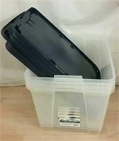 (4) Rubbermaid Storage Bins w/ (6) Lids