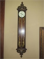 Anno 1750 Clock 31.5" Tall, (5) Plates Décor 61"