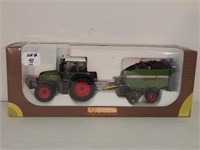 FENDT 818 TOY TRACTOR AND BAILER 1/32 SCALE