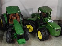 JOHN DEERE 8520 MARKED 1ST PRODUCTION AND