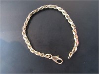 Ladies 14K yellow gold rope style bracelet