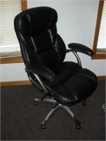 Swivel Office Chair-Adjustable- Casters