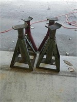 Four jack stands
