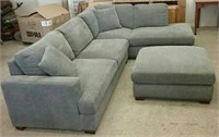 Grey Sectional Couch w/ Oversized Ottoman