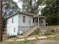 Real Estate - 505 Willow St - Hannibal, MO