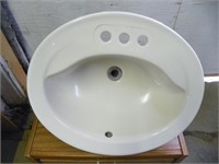 Off white porcelain sink