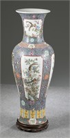Pair of Chinese porcelain vases.