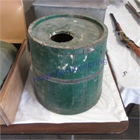 Green wooden container