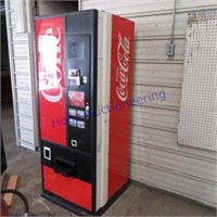 Coke pop machine