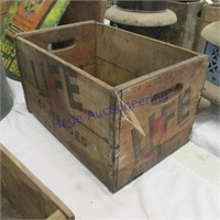 Life Beverages wood box