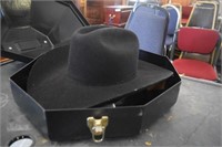 Justin Boots Cowboy Hat w/ Cavender's Case
