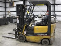 Caterpillar 3,000 Lb Cap LPG Forklift