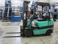 Mitsubishi 5,000 lb LPG Forklift Model FGC25K