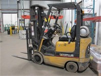 Caterpillar 3,000 lb LPG Forklift Model GC15K