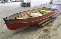 12ft Row Boat w/Oars