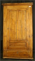 19th CENTURY SINGLE DOOR FIR WARDROBE