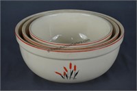 Universal Pottery Cattail Mixing Bowl Set c.1940's