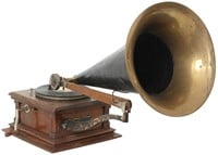 Victor Type E Oak Victrola with Horn