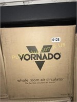 VORNADO $80 RETAIL WHOLE ROOM AIR CIRCULATOR