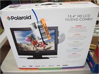 15" HD LCD TV