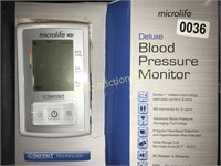 MICROLIFE DELUXE BLOOD PRESSURE MONITOR