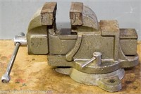 4" Jaw Width Bench Vise