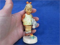 goebel w. germany girl w/sprinkler figurine 74
