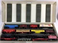 (15) Lionel Train Cars W/ Storage Box
