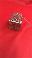 Reed&Barton Christmas box silver Ornament