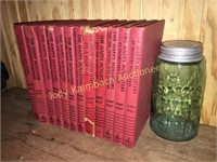 Lot of 12 old Happy Hollisters mystery readers