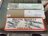 3 airplane models