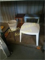 5 pieces assorted furniture