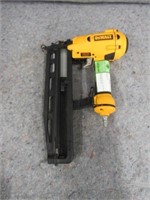 DeWalt Pneumatic Finish Nailer-