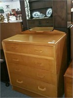 FOUR DRAWER CHEST OF DRAWERS WITH MIRROR
