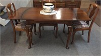 QUEEN ANNE ANTIQUE DRAW LEAF DINING TABLE