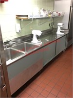 Stainless Steel Top Counter w/ Double Sink 10ft