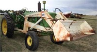 1963 JD 4010 Tractor, not running/parts tractor (view 1)