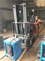 Raymond Electric Forklift w/Charger
