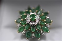 Emerald diamond dinner ring 14kt