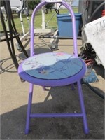 CHILDS FOLDING CHAIR