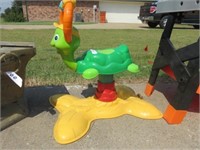 TURTLE BOUNCER TOY