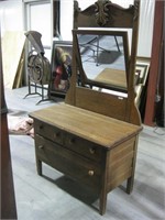 Small Dovetail Dresser with Mirror