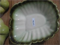 Vintage HULL 34  Pottery Green Scalloped bowl